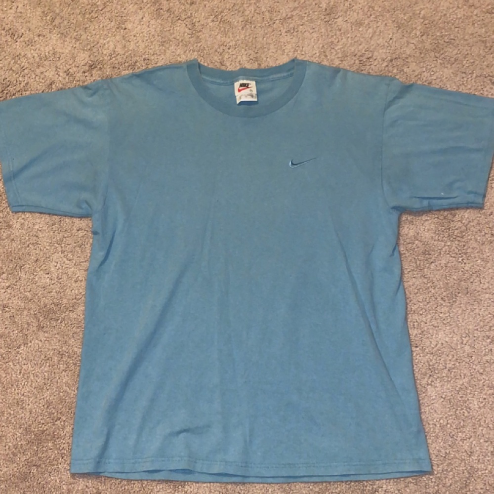Boys size Medium Nike shirt